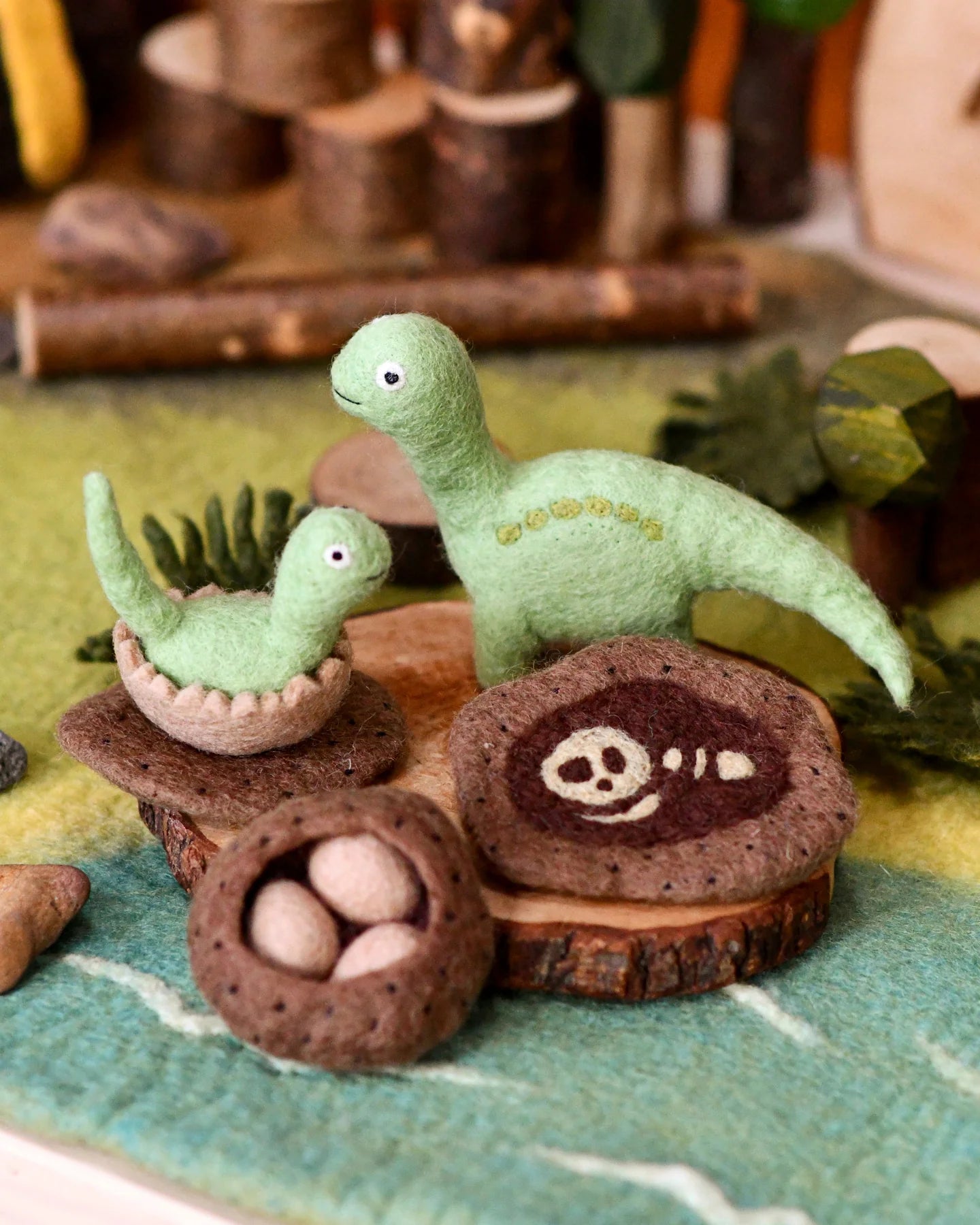dinosaur brontosaurus felt life cycle