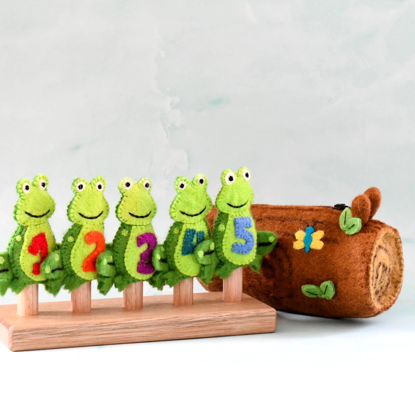 five little speckled frogs finger puppet set